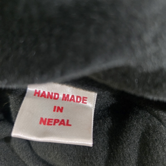 Nepal Handmade Ear Flaps Wool Fleece Lined Winter Hat New with Tags - Picture 8 of 9